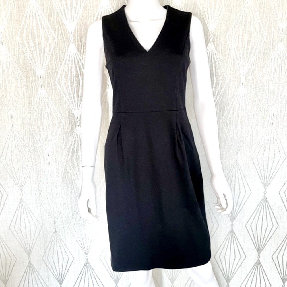 Banana Republic | Ponte Sleeveless Dress